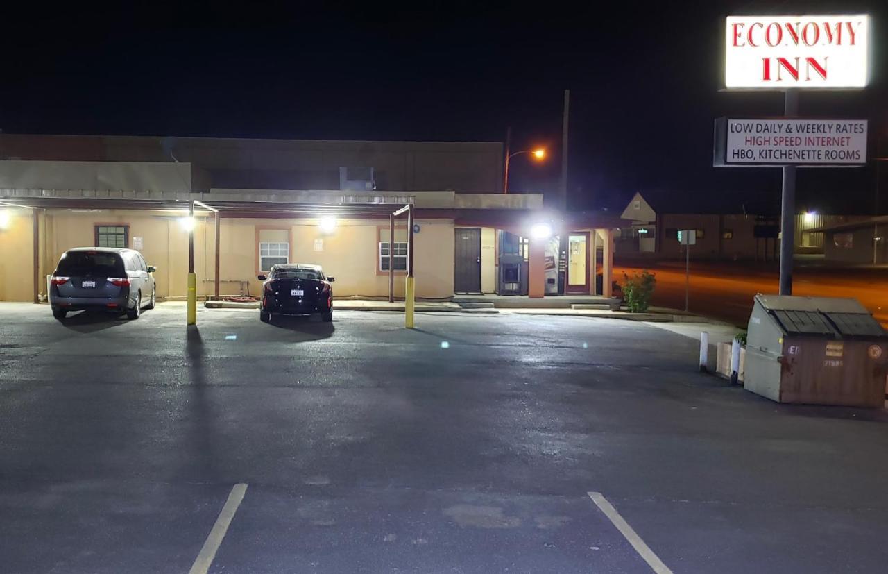 Economy Inn Odessa Zewnętrze zdjęcie