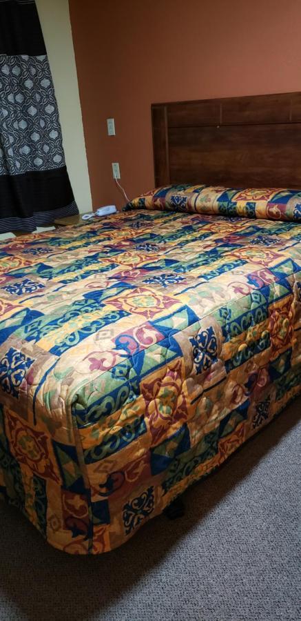 Economy Inn Odessa Zewnętrze zdjęcie