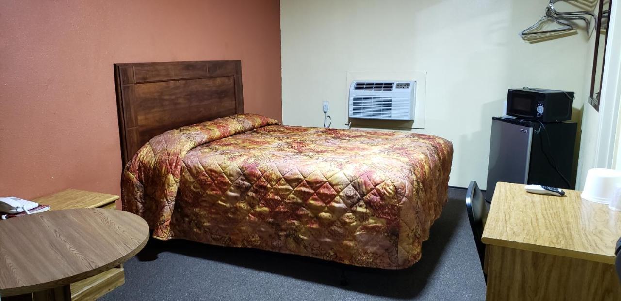 Economy Inn Odessa Zewnętrze zdjęcie
