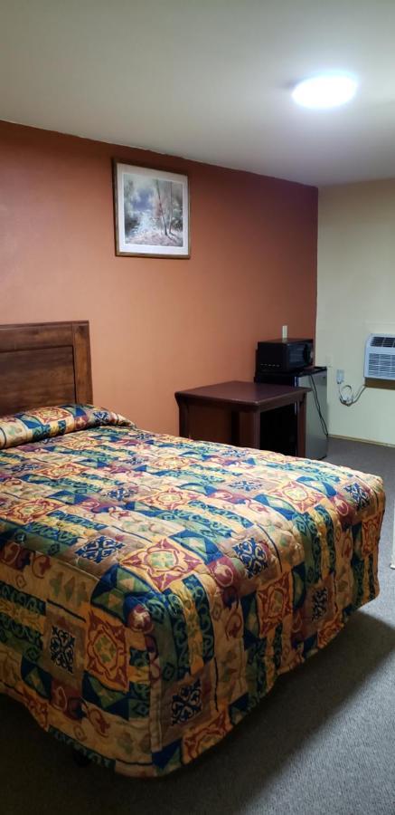 Economy Inn Odessa Zewnętrze zdjęcie