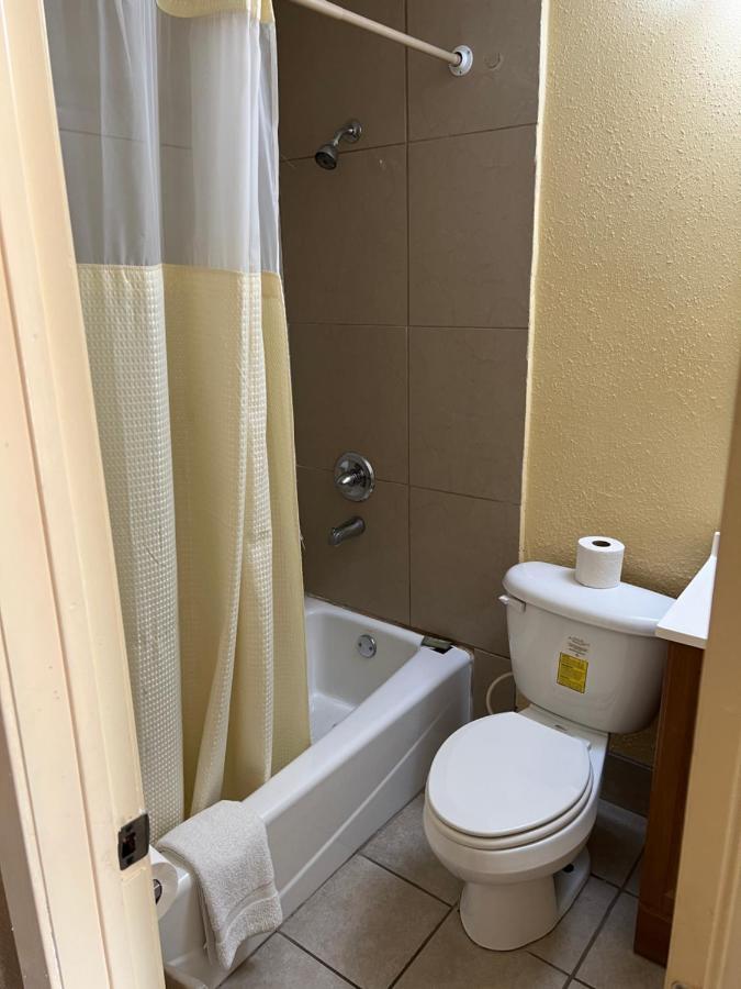 Economy Inn Odessa Zewnętrze zdjęcie