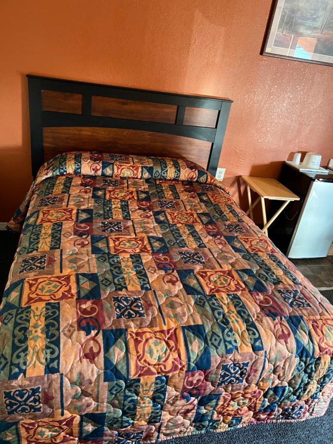 Economy Inn Odessa Zewnętrze zdjęcie